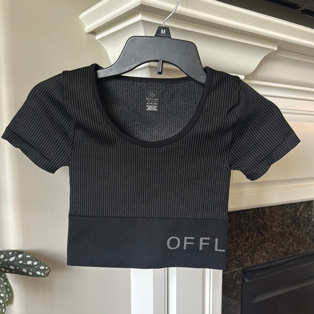 Women's Black Ribbed Short Sleeve Crop Top - OFFL Accent